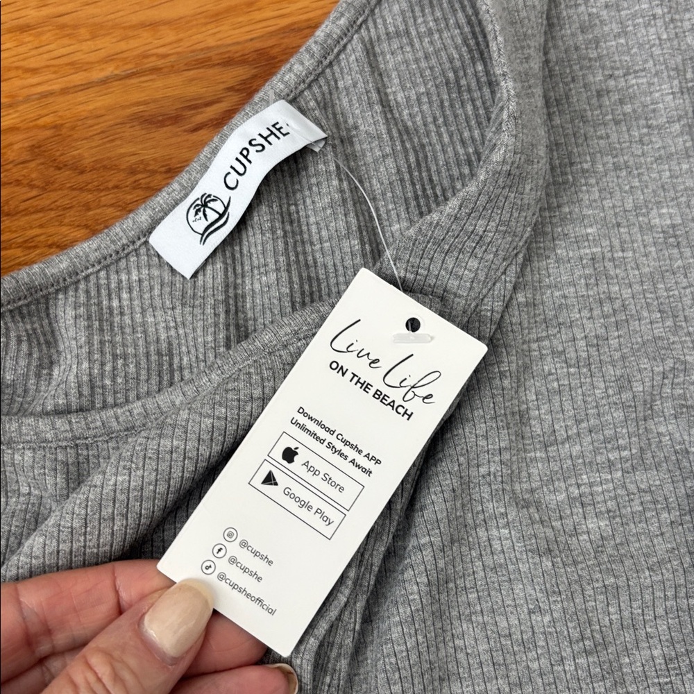 Cupshe Gray Ribbed Top - Picture 3 of 4